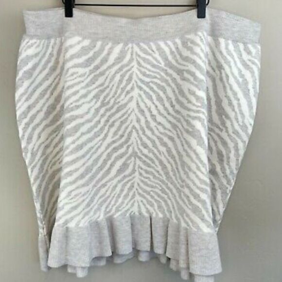 Dolan left coast zebra ruffle knit mini skirt - Picture 8 of 14